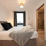 Cosy - Free Parking Διαμέρισμα